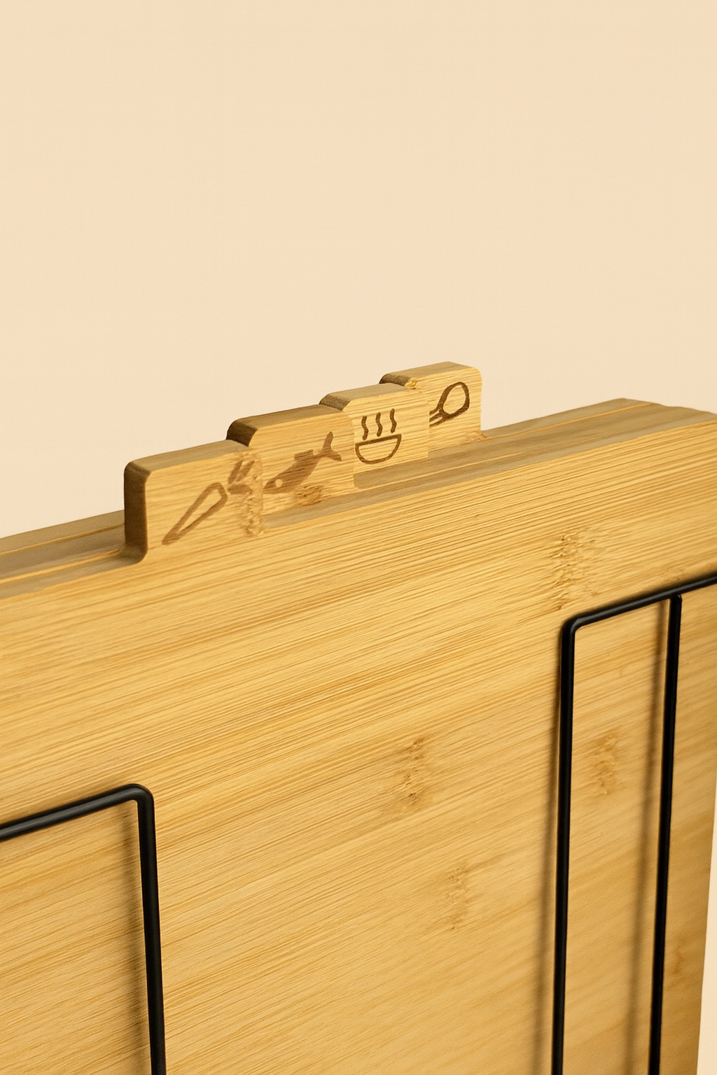 Metal Standlı 4'lü Kesme Tahtası Seti